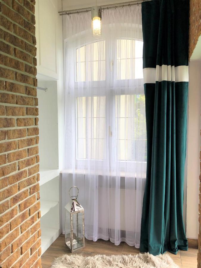 שורזוב Kaliny Apartamenty Wanny Z Hydromasazem מראה חיצוני תמונה