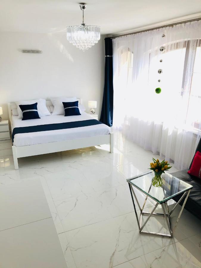 שורזוב Kaliny Apartamenty Wanny Z Hydromasazem מראה חיצוני תמונה