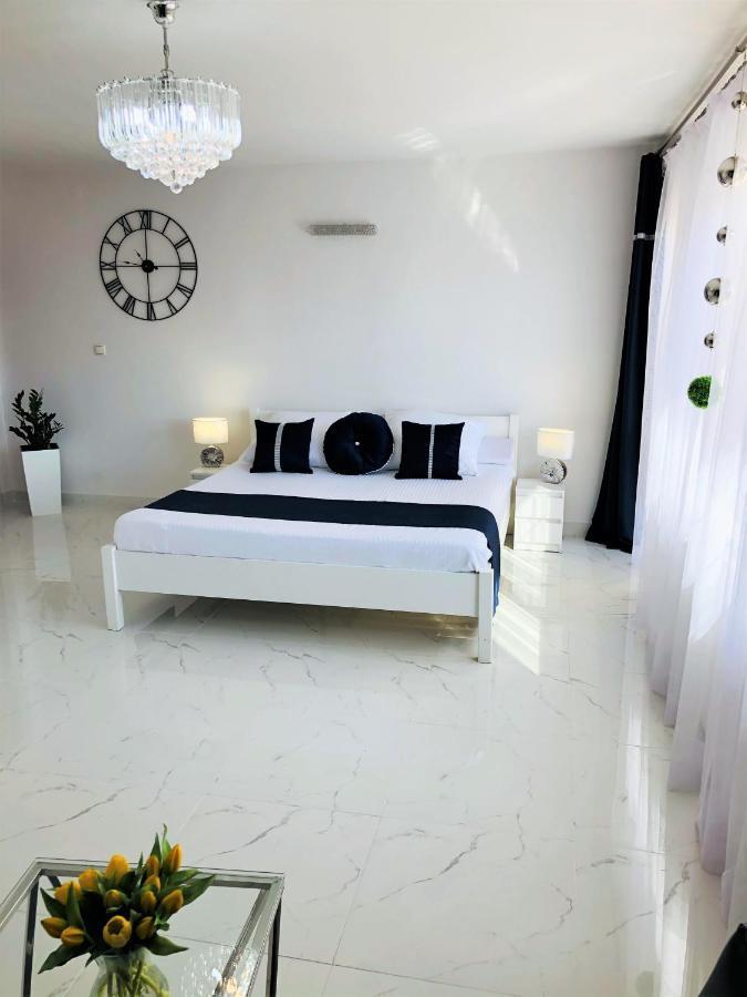 שורזוב Kaliny Apartamenty Wanny Z Hydromasazem מראה חיצוני תמונה