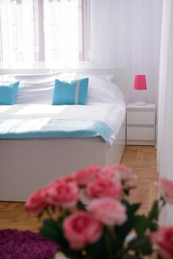 שורזוב Kaliny Apartamenty Wanny Z Hydromasazem מראה חיצוני תמונה